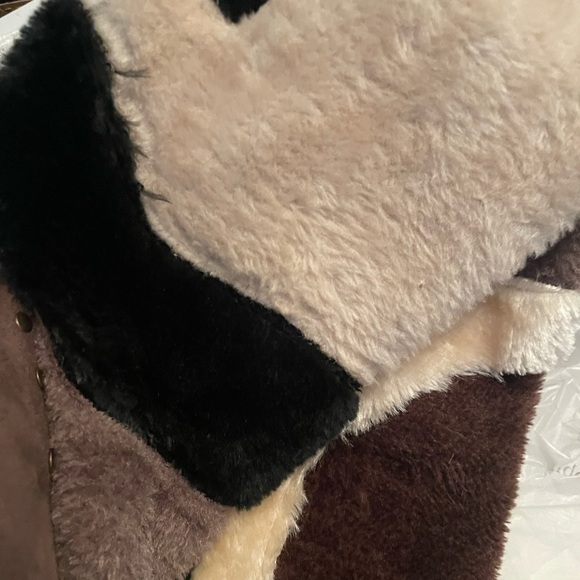 Cape Robbin - Picture 6 of 8